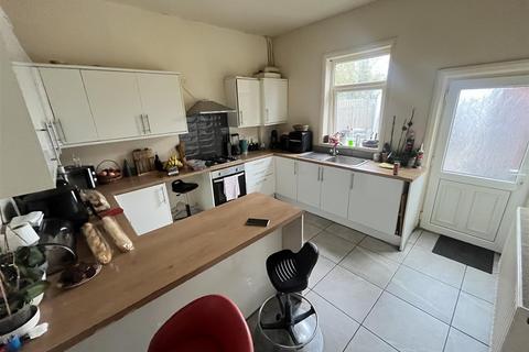 3 bedroom terraced house for sale, Shobnall Road, Burton-On-Trent DE14