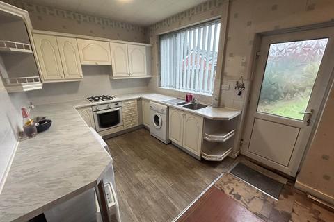 3 bedroom semi-detached house for sale, Oriel Close, Oldham OL9