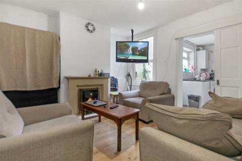 3 bedroom terraced house for sale, The Crescent, Watford