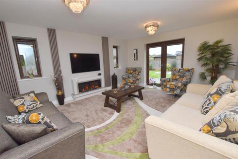 4 bedroom detached house for sale, Lime Tree Close, New Waltham DN36