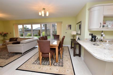 4 bedroom detached house for sale, Lime Tree Close, New Waltham DN36