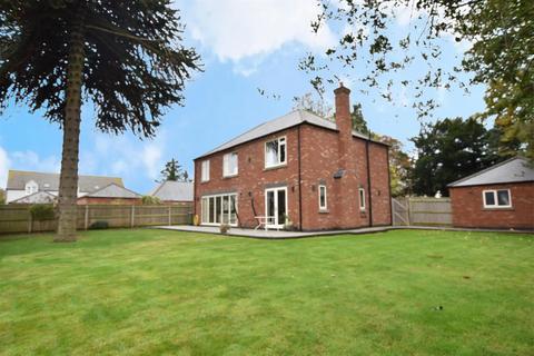 4 bedroom detached house for sale, Lime Tree Close, New Waltham DN36