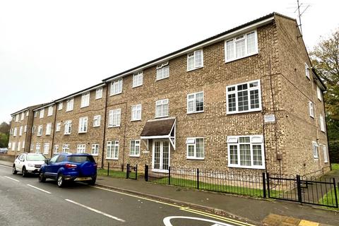 1 bedroom flat to rent, Sopwith Avenue, Chessington, Surrey. KT9 1QE