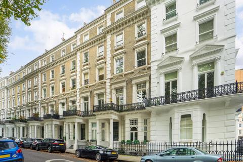 2 bedroom apartment for sale, Courtfield Gardens, London, SW5