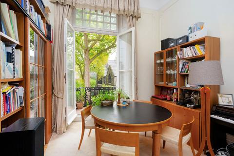 2 bedroom apartment for sale, Courtfield Gardens, London, SW5