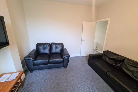 5 bedroom private hall to rent, Borrowdale Road, Lancaster LA1