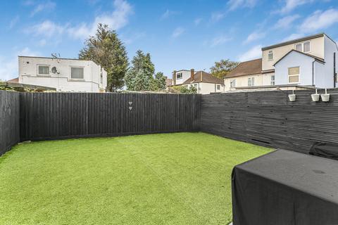 9 Hazlitt Close, Feltham, TW13 6QU