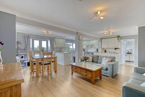 undefined, Maldon Road, Burnham-on-Crouch, CM0