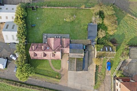 undefined, Maldon Road, Burnham-on-Crouch, CM0