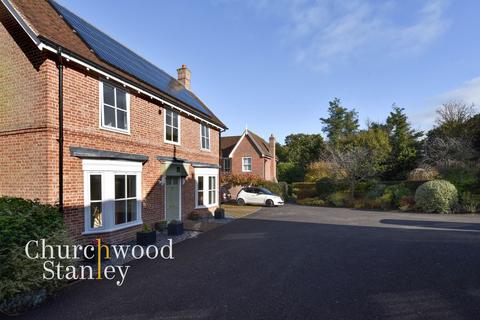 2 bedroom detached house for sale, Kiln Lane, Manningtree, CO11