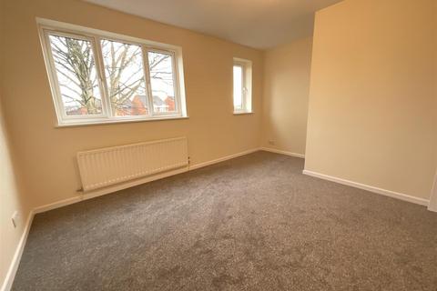 4 bedroom detached house to rent, Neville Avenue, Wolverhampton, GOLDTHORN PARK