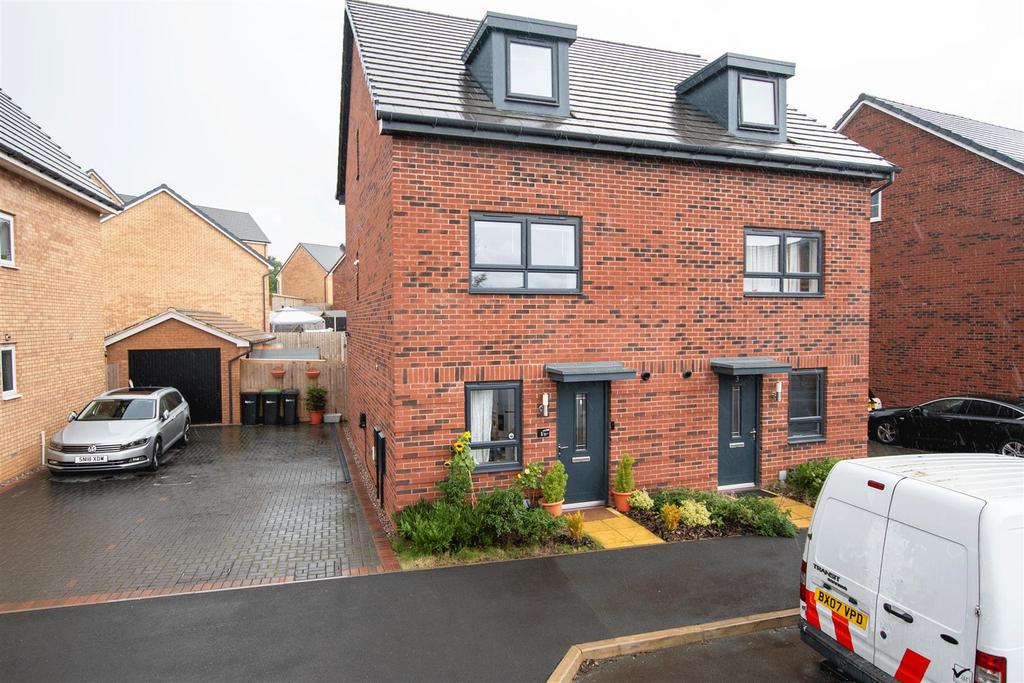 Balharvie Road, Wellingborough 3 bed house for sale £289,995