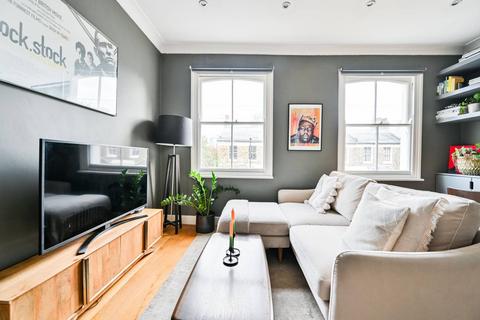 1 bedroom flat for sale, Nutcroft Road, Peckham, London, SE15