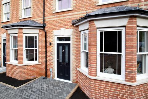 4 bedroom terraced house for sale, Culverden Square, Tunbridge Wells, TN4