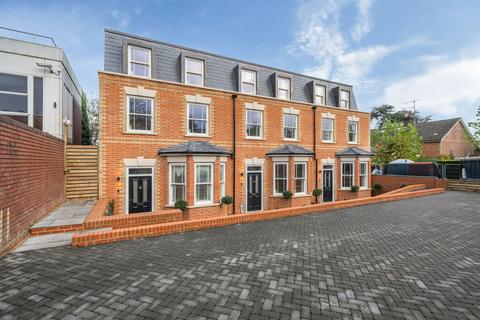 4 bedroom terraced house for sale, Culverden Square, Tunbridge Wells, TN4