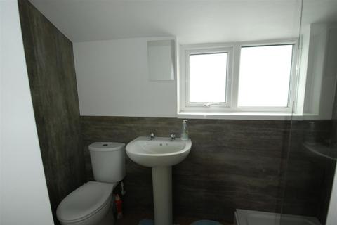 3 bedroom private hall to rent, Talbot Road, Southsea, Portsmouth