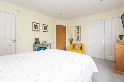 7 Bramley Close, Shefford, SG17 5BZ