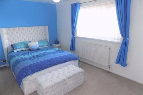 2 bedroom semi-detached house to rent, Shropshire Avenue, Stockport,