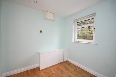 10 Ambleside, West Cross, Swansea, SA3 5LN