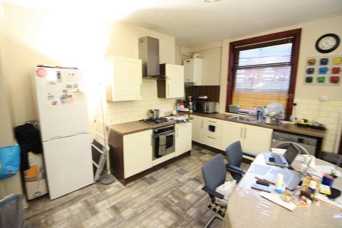 2 bedroom terraced house to rent, Industry Road, Cronkeyshaw, Rochdale