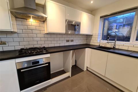 3 bedroom terraced house to rent, Avon Green, Eastleigh SO53