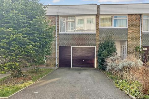 3 bedroom townhouse for sale, Skeyne Drive, Pulborough, West Sussex