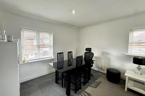 2 bedroom house for sale, Lower Mount Street, Fleet GU51