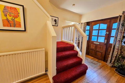 4 bedroom detached house for sale, Towers Close, Crewe CW2