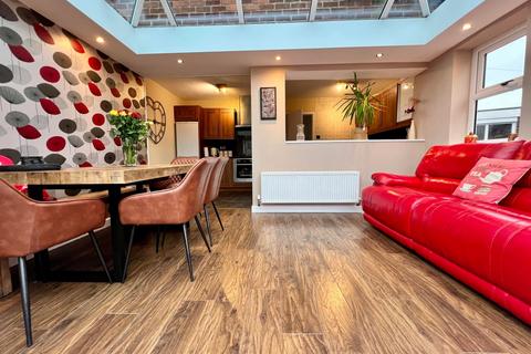 4 bedroom semi-detached house for sale, Rossall Grange Lane, Fleetwood FY7