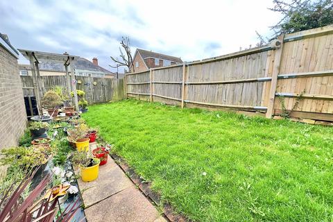 3 bedroom semi-detached house for sale, Hoddern Avenue, Peacehaven