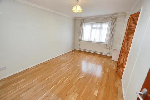 2 bedroom flat for sale, Welland Road, Tonbridge