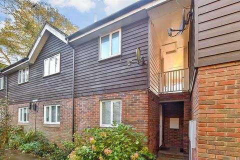 1 bedroom ground floor flat for sale, New Town, Uckfield, East Sussex