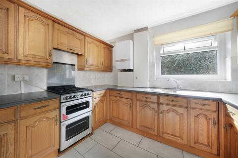 4 bedroom terraced house to rent, Wightman Road, London N8