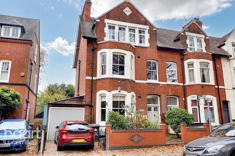 8 bedroom end of terrace house for sale, Westcotes Drive, Leicester