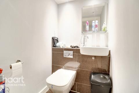 279 Upper Third Street, Milton Keynes, MK9 1DR
