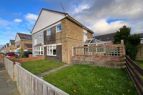 3 bedroom semi-detached house for sale, Masefield Drive, South Shields, Tyne and Wear, NE34