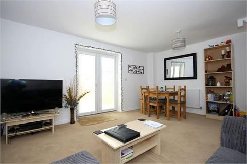 2 bedroom end of terrace house to rent, Colonel Way, Colchester, Essex