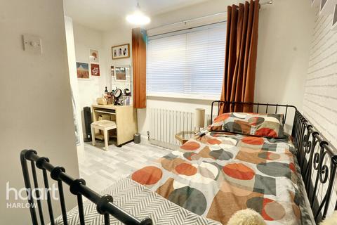 103 Bynghams, Harlow, CM19 5NT