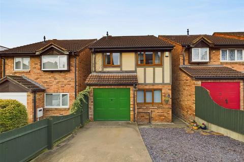 3 bedroom detached house for sale, Thorneywood Mount, Nottingham NG3