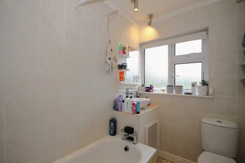 123a Tudor Drive, Morden, SM4 4PL