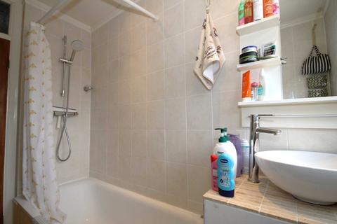 123a Tudor Drive, Morden, SM4 4PL