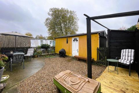 123a Tudor Drive, Morden, SM4 4PL