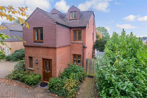 5 bedroom detached house for sale, Walderslade Road, Walderslade, Chatham, Kent