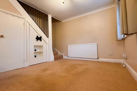 1 bedroom terraced house to rent, Galleon Close, Rochester, ME1