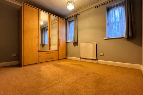 1 bedroom terraced house to rent, Galleon Close, Rochester, ME1