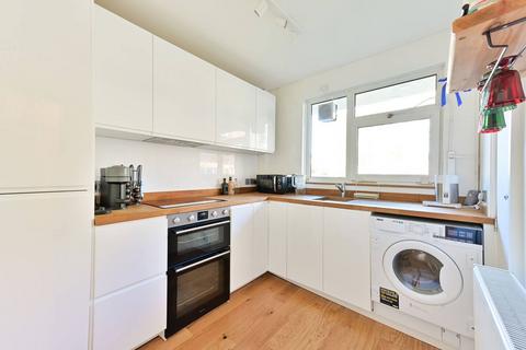 1 bedroom flat for sale, Strathan Close, Southfields, London, SW18