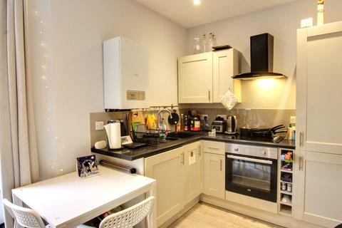 1 bedroom apartment for sale, Boltro Road, Haywards Heath, RH16