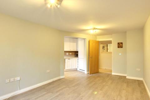 2 bedroom flat for sale, Gordon Road, Princess Court Gordon Road, RH16