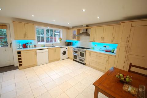 9 Benet Close, Thetford, IP24 2UA