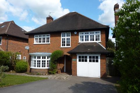 4 bedroom detached house to rent, Reigate Road, Dorking, Surrey, RH4